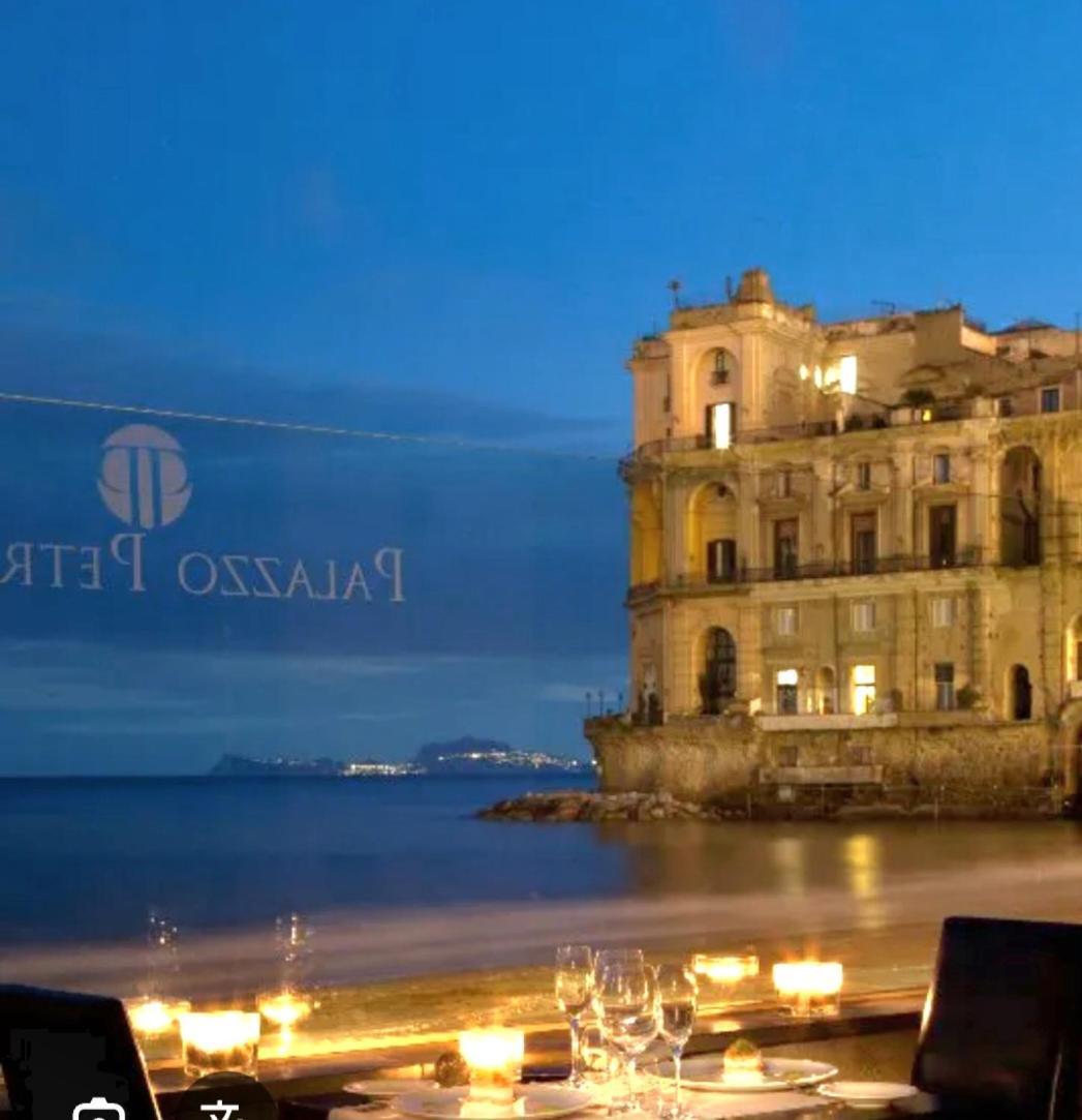 Hotel Domus Sirena Neapel Exterior foto